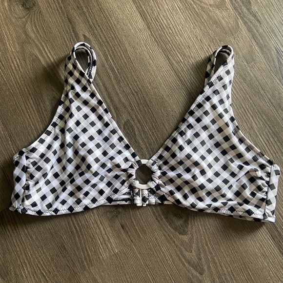 Black and White Bikini Top, Old Navy - Picture 1 of 3